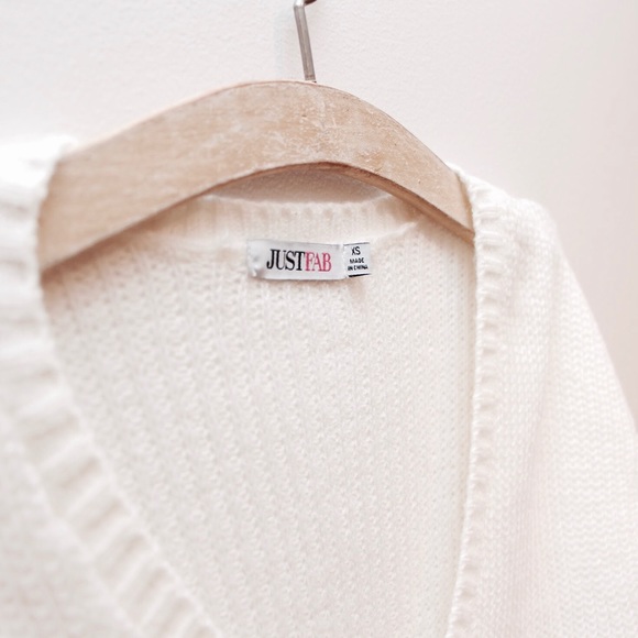 JustFab Sweater - Picture 4 of 7